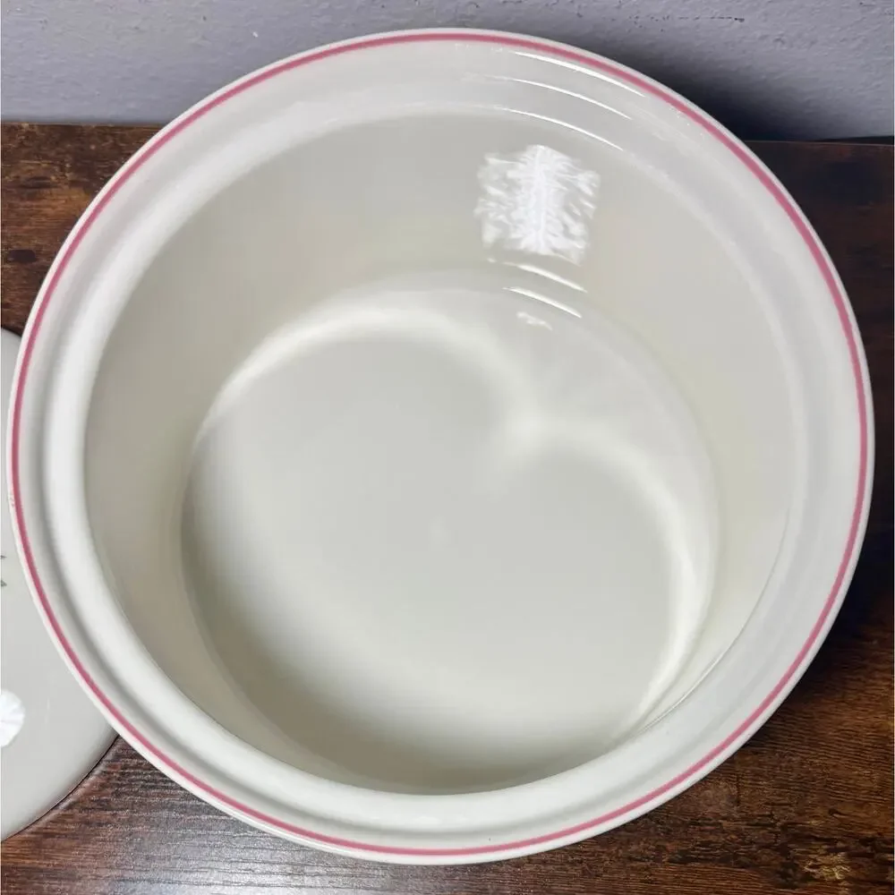 Vintage Johnson Brothers SUMMER CHINTZ La Carte 2.25 Qt Covered Casserole Dish